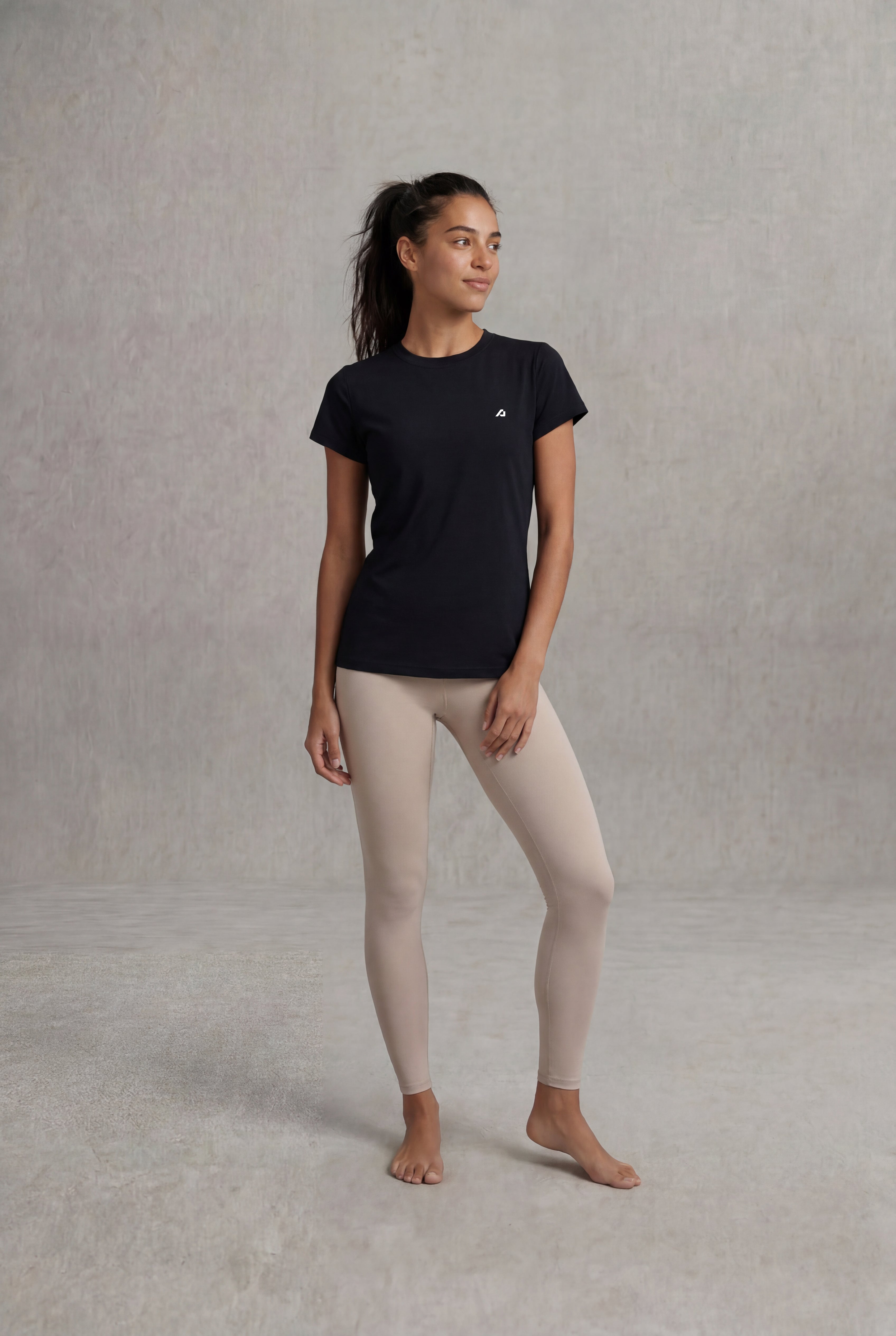 Essential Crew T-Shirt Women - Black