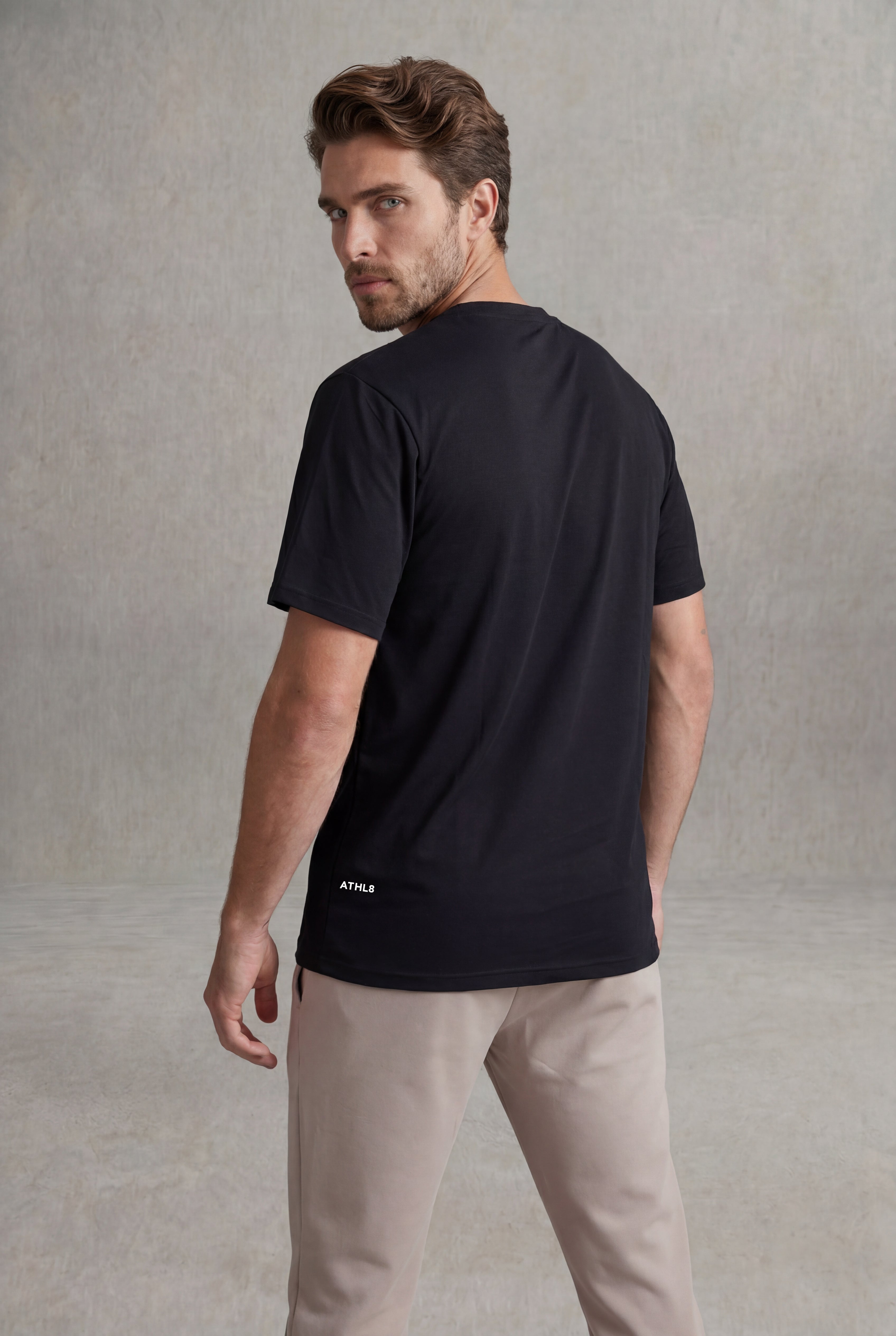 Essential Crew T-Shirt Men - Black